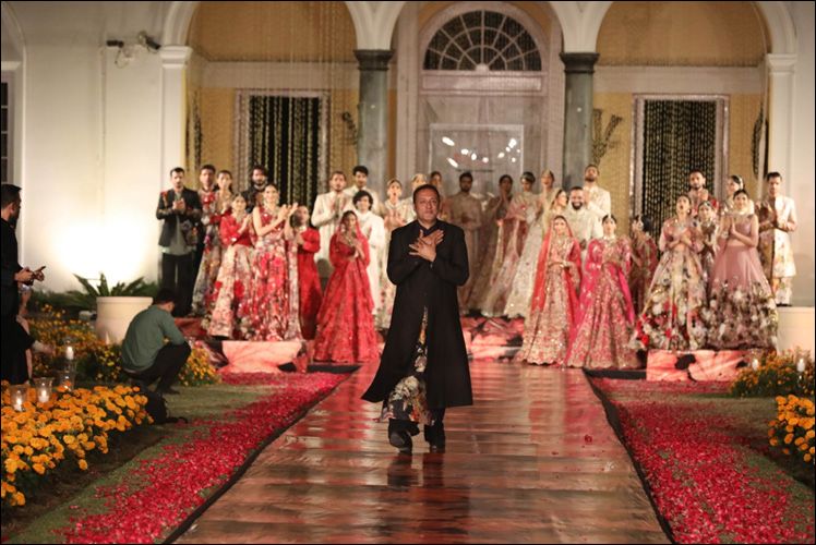 A Love Letter to Kashmir A Couture Showcase by Varun Bahl at The Lalit Srinagar